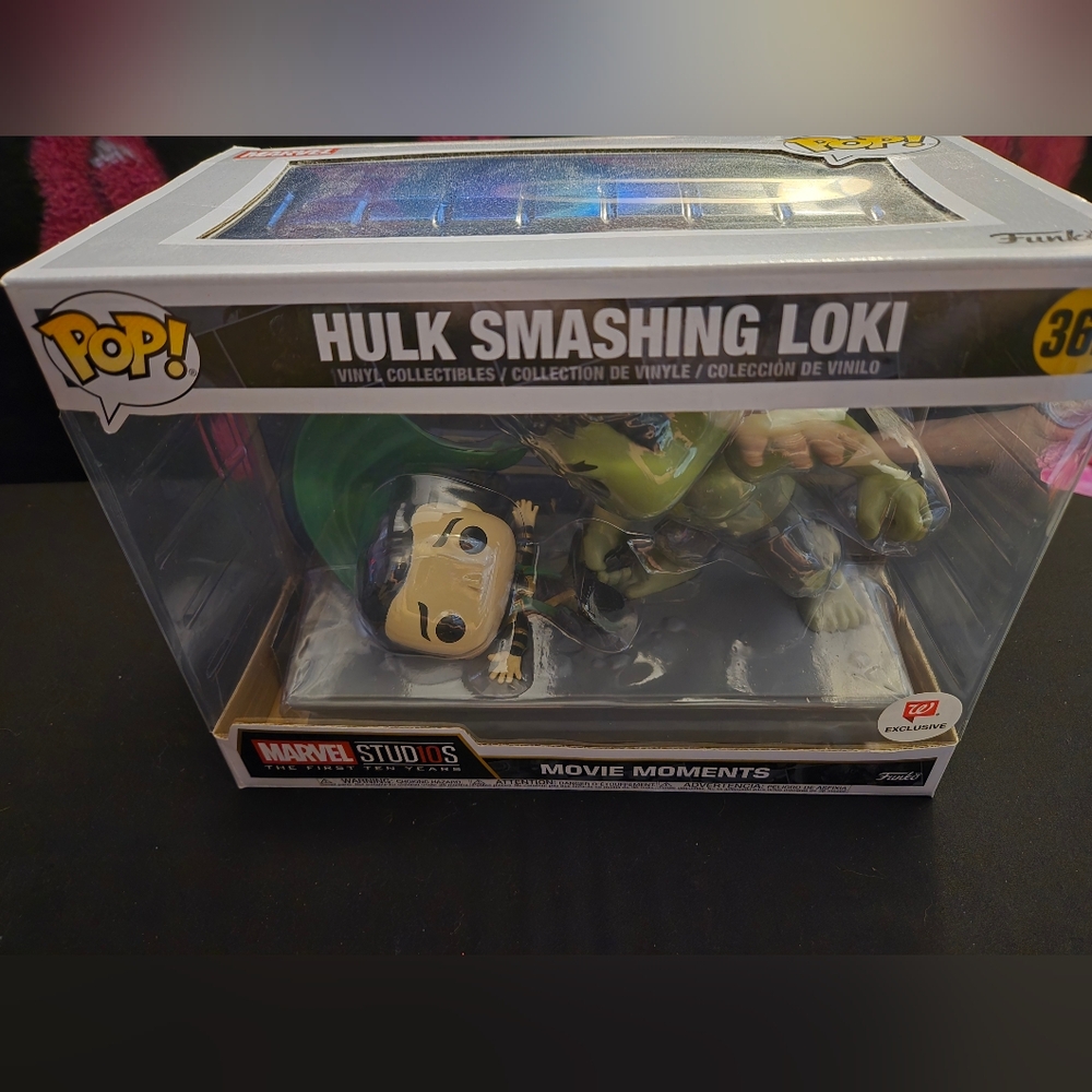Funko Pop Hulk Smashing Loki Vinyl Figure